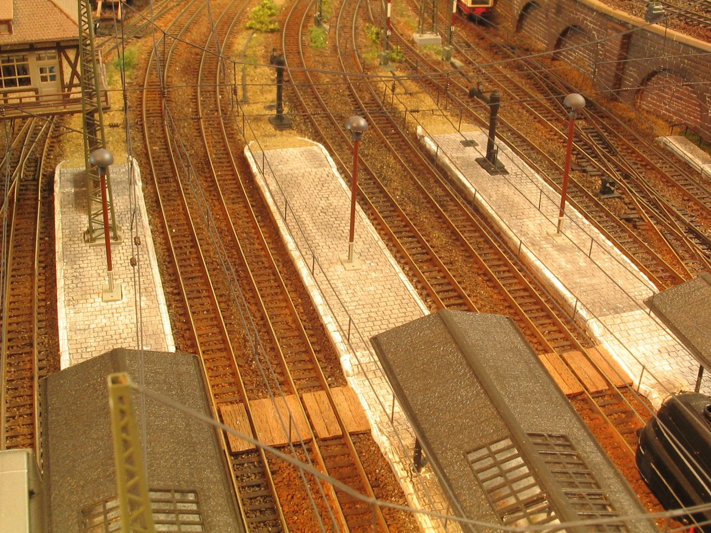 Erste Spur-N-Bahnsteige von LEMISO aus dem Jahr 2006